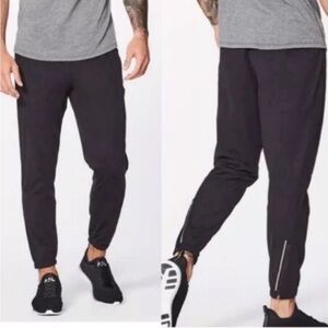 Lululemon men reflective Actiwear pants size L